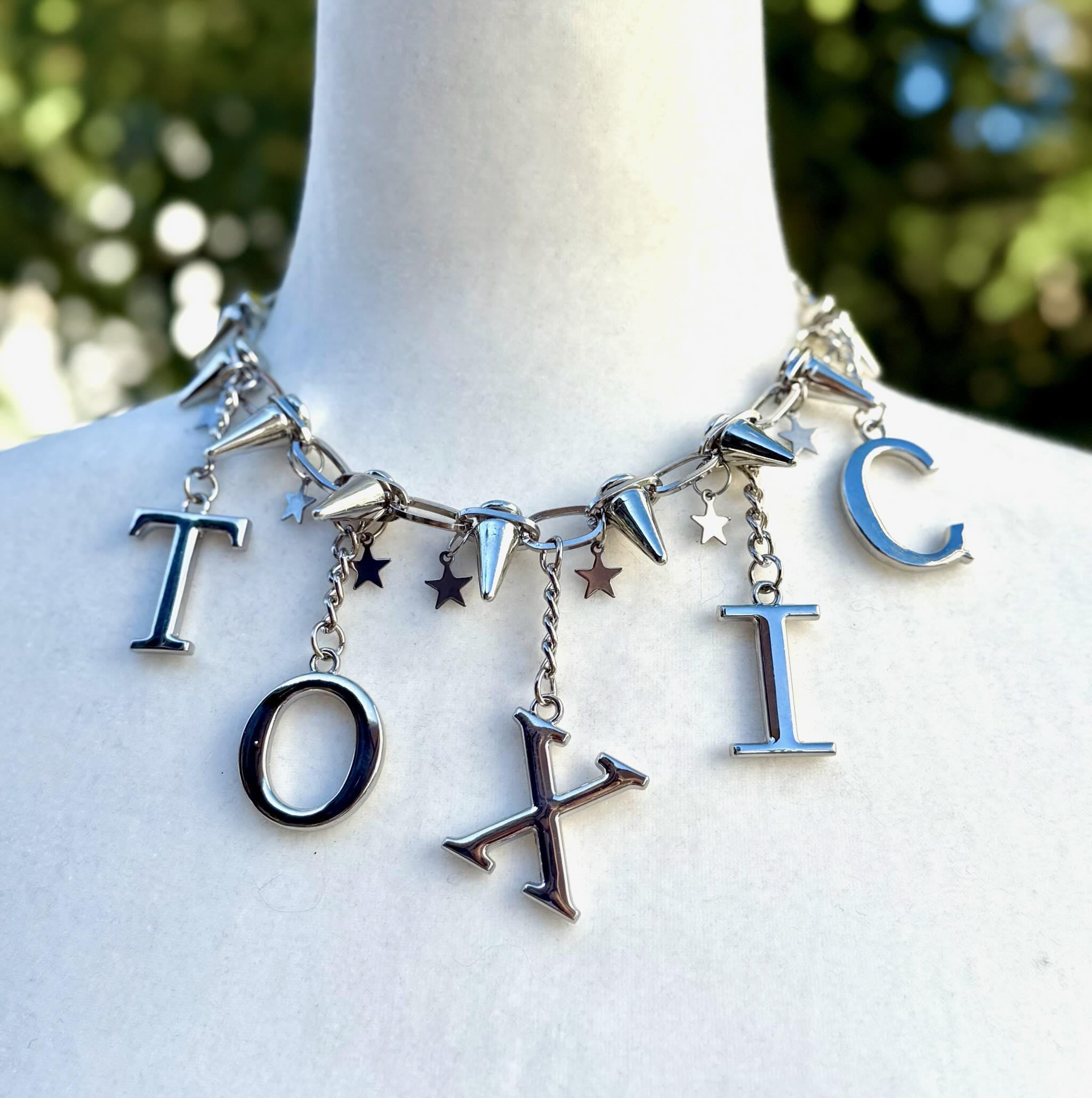 Britney spears toxic outfit - Etsy 日本