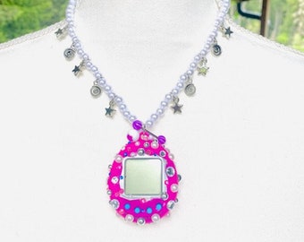 Pink Y2K Jewelry Pearl Tamagotchi Necklace Rave Accessories Pink Rave Jewelry Pearl Necklace Statement Jewelry 90s Nostalgia Y2k Aesthetic