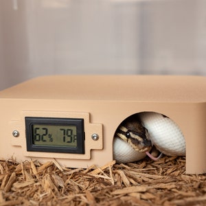 Reptile Hide with Front Thermometer/Hygrometer InfoHide image 1