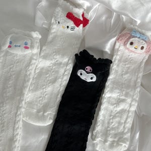 Kawaii süße Kuromi, My melody, Cinnamoroll Hallo Kitty Socken,Sanrio Japanische Socken, Selbstpflege für Sie, kawaii Geschenkbox, süße Weihnachtsgeschenke