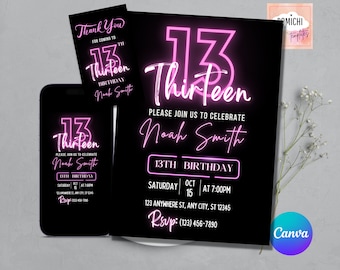 Puede incluir: Una invitación de cumpleaños negra y rosa con texto rosa neón que dice "Trece" y "Noah Smith". La invitación es para una fiesta de cumpleaños número 13 e incluye la fecha, la hora y la ubicación. El texto "RSVP" también se incluye con un número de teléfono.