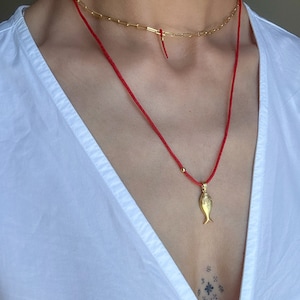 Silver Figüred Fish Necklace, Fish Luck Pendant, Red String Necklace, 14K Gold Plated Silver, Gift for Her, Father’s Day Gift, Sardine Charm