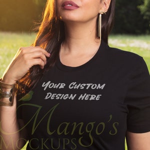 Bella Canvas 3001 Zwart Shirt - Bella Canvas Mockup - 3001 Mockup - Model Mockup - Zwart Shirt Mockup - Boho Mockup - Mangos Mockups