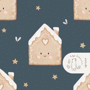 Puede incluir: Un patrón repetido de casas de jengibre, estrellas y pequeños puntos blancos sobre un fondo azul oscuro. Las casas de jengibre tienen glaseado blanco y detalles en forma de corazón. La imagen incluye un logotipo con una ilustración de oso y el texto "hey han spruce".