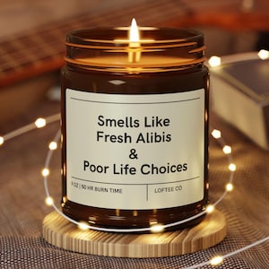 Lustige True Crime Kerze - Sarkastisches Geschenk für Krimi Show Süchtige - Riecht nach Alibis und Armen Lebenswahlen, Geschenk für Freunde, Verwandte