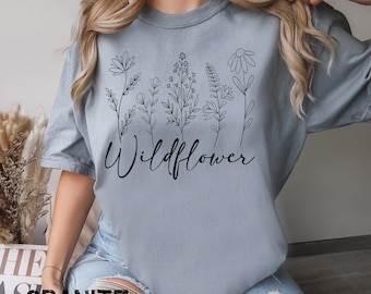 Maglietta Comfort Colors Wildflower, design floreale minimalista