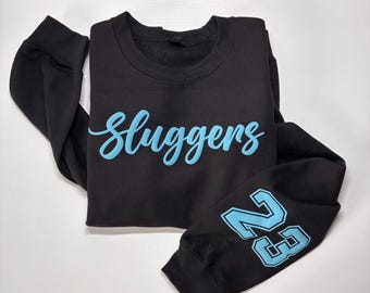 Sudadera con nombre de equipo personalizado, sudadera de mascota, estampado abullonado, en relieve, regalo para mamá, idea de regalo de Navidad, camiseta con espíritu de equipo.