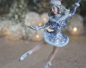 Adorno navideño de patinadora artística, adorno de patines de hielo, adorno navideño personalizado de patines artísticos, adorno personalizado de patinaje sobre hielo