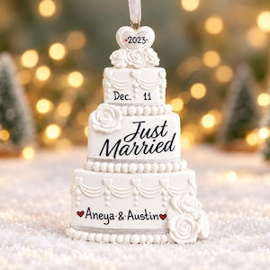 Wedding Cake Personalized Christmas Ornament, Just Married Christmas Ornament, Newly Married Gift, Custom Names Ornament, Bride and Groom