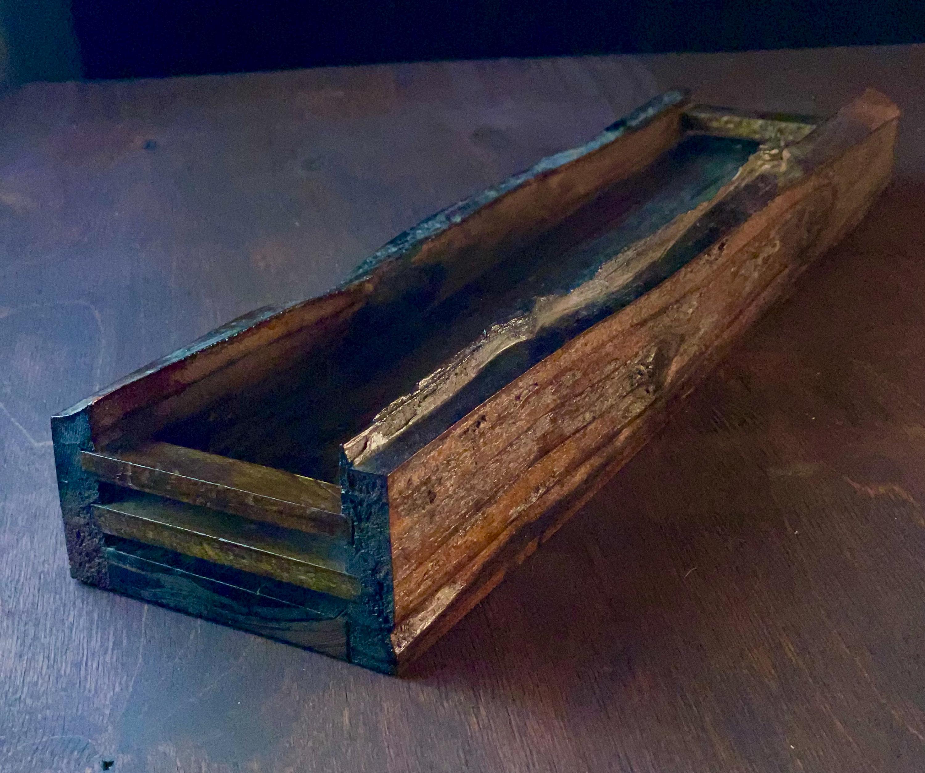 Live Edge Cedar Wood Tray – Handmade Decorative Rustic Modern Catch-All – Glossy Finish Display Tray