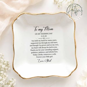 To My Mom Wedding Day Jewelry Dish, Personalized Mother of the Bride Ring Dish, Wedding Gift From Daughter, Wedding Date Keepsake for MOB