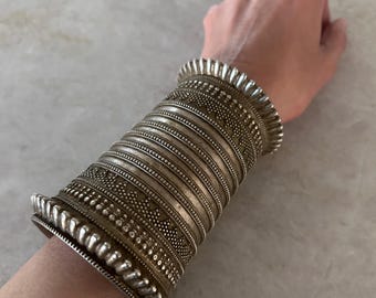Vintage Rajasthani Sterling Silver Dragon Cuff Bracelet Vintage Rajasthani Sterling Silver Dragon Cuff Bracelet