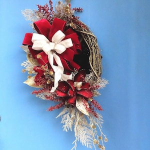 Magnolia Christmas Wreath: Red, Cream & Gold Holiday Decor