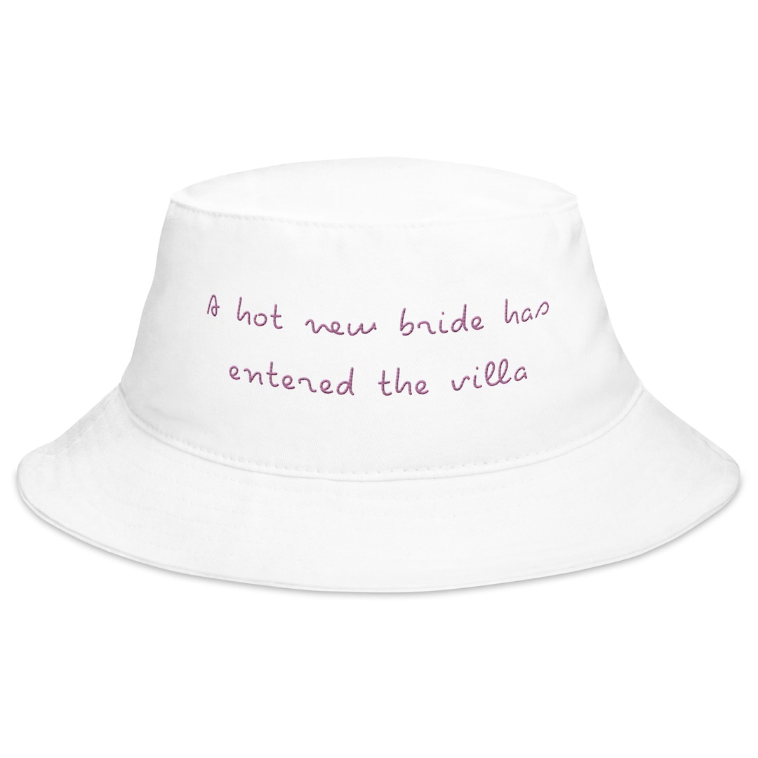 A Hot New Bride Has Entered the Villa Bucket Hat Island Bachelorette