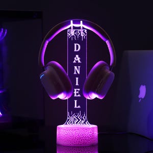 Personalized Acrylic LED Headset Stand, RGB Gaming Headphone Holder for Desk, Gift for Boyfriend or Teen Gamer