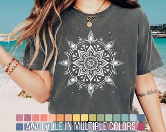 Camiseta Mandala Comfort Colors: Camiseta estilo tatuagem boho