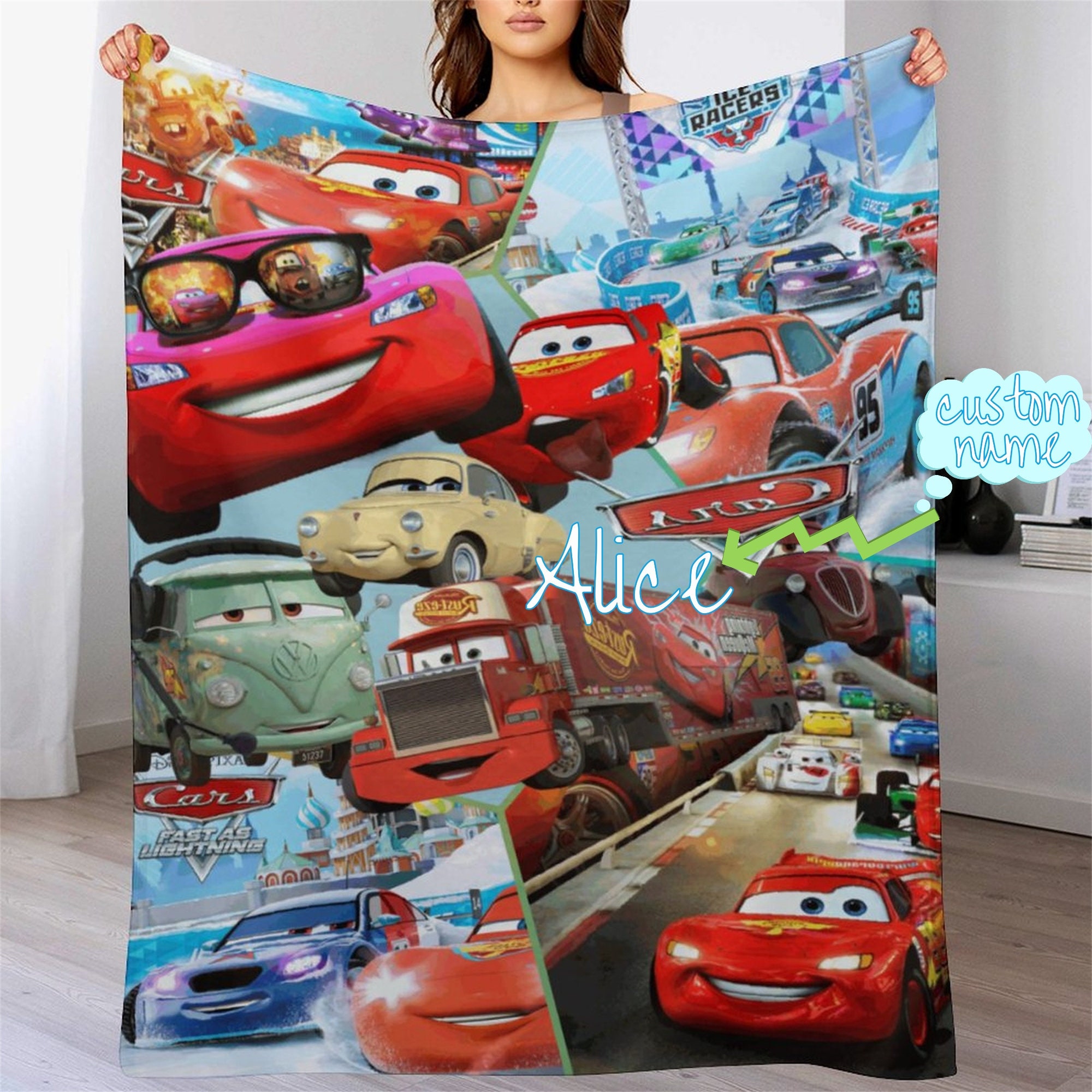 OEKO TEX Lightning McQueen Disney Pixar 95 Cars Fleecedecke 100x150cm mit  Kissen 40x40cm Geschenkset : : Küche, Haushalt & Wohnen