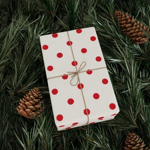 Christmas wrapping paper, polka dot wrapping paper, wrapping paper roll, chic wrapping paper, minimalist Christmas wrapping paper, simple