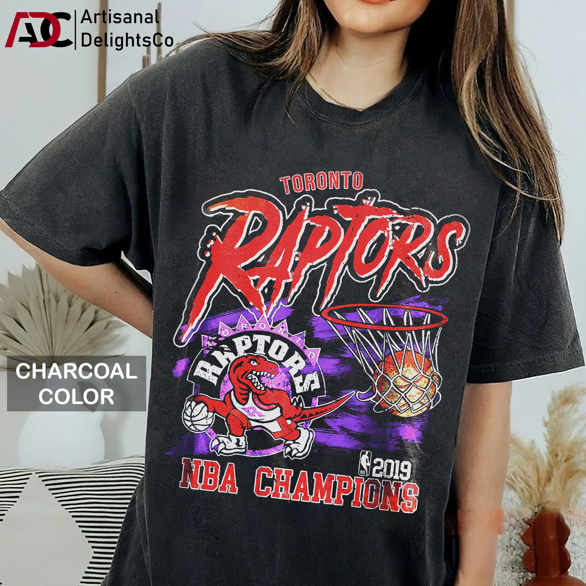 Vintage NBA - Toronto Raptors Lightning T-Shirt 1994 Small