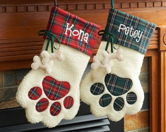 Calze di Natale personalizzate con zampa di cane, calze di Natale con nome ricamato, calze decorate con caramelle natalizie, calze di Natale per la famiglia