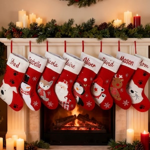 2025 Familie Weihnachtsstrümpfe, Weihnachten ， mit Namen, Urlaub Dekoration Geschenk, Weihnachten Familiengeschenk, Cartoon Socken ， Weihnachtsgeschenke