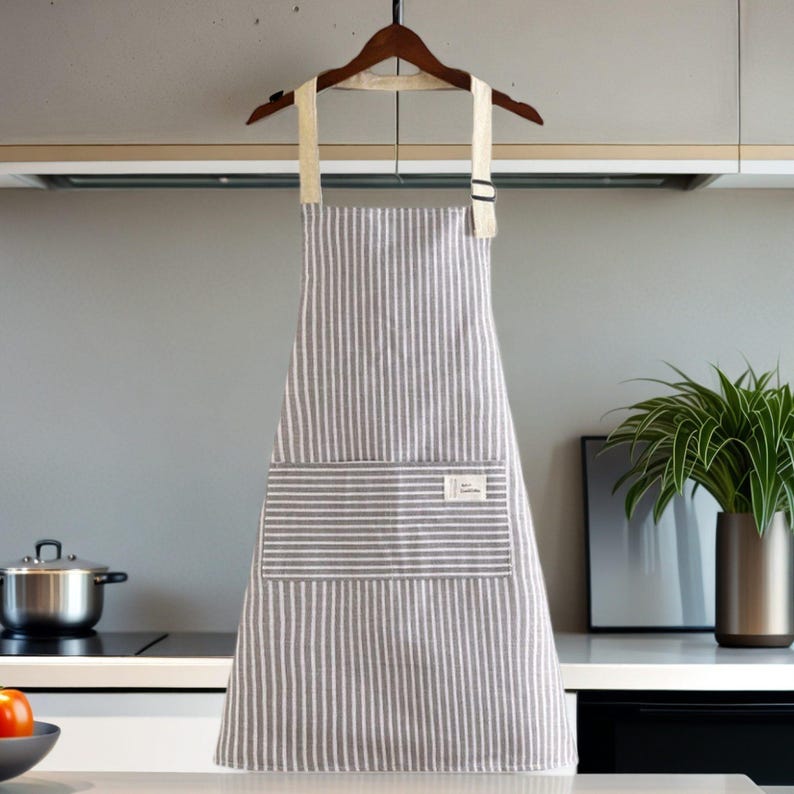Personalized Hand-Embroidered Apron,Personalized Apron, Kitchen Apron, Custom Cooking Apron with Pocket,Gift for mom,Mother's day gift zdjęcie 12
