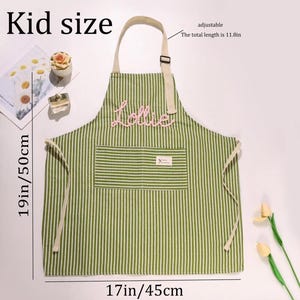 Personalized Hand-Embroidered Apron,Personalized Apron, Kitchen Apron, Custom Cooking Apron with Pocket,Gift for mom,Mother's day gift Green Kid