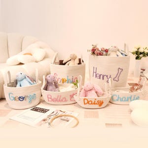 Personalisierter Babykorb, Osterkorb, Handgestickter Korb, Hunde- / Katzenkorb, Neugeborenengeschenk, benutzerdefinierter Namenskorb, Babypartygeschenk