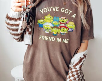 Camiseta fofa dos alienígenas de Toy Story "Você tem um amigo em mim" da Comfort Colors, camiseta retrô da Disney Toy Story, Reino Mágico, viagem à Disneylândia