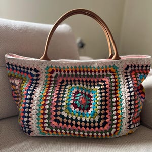 XL Colorful Crochet Weekender Bag, Handmade Granny Square Tote, Bright Summer Shoulder Bag, Vintage Style Crochet Duffle, Boho Crochet Bag