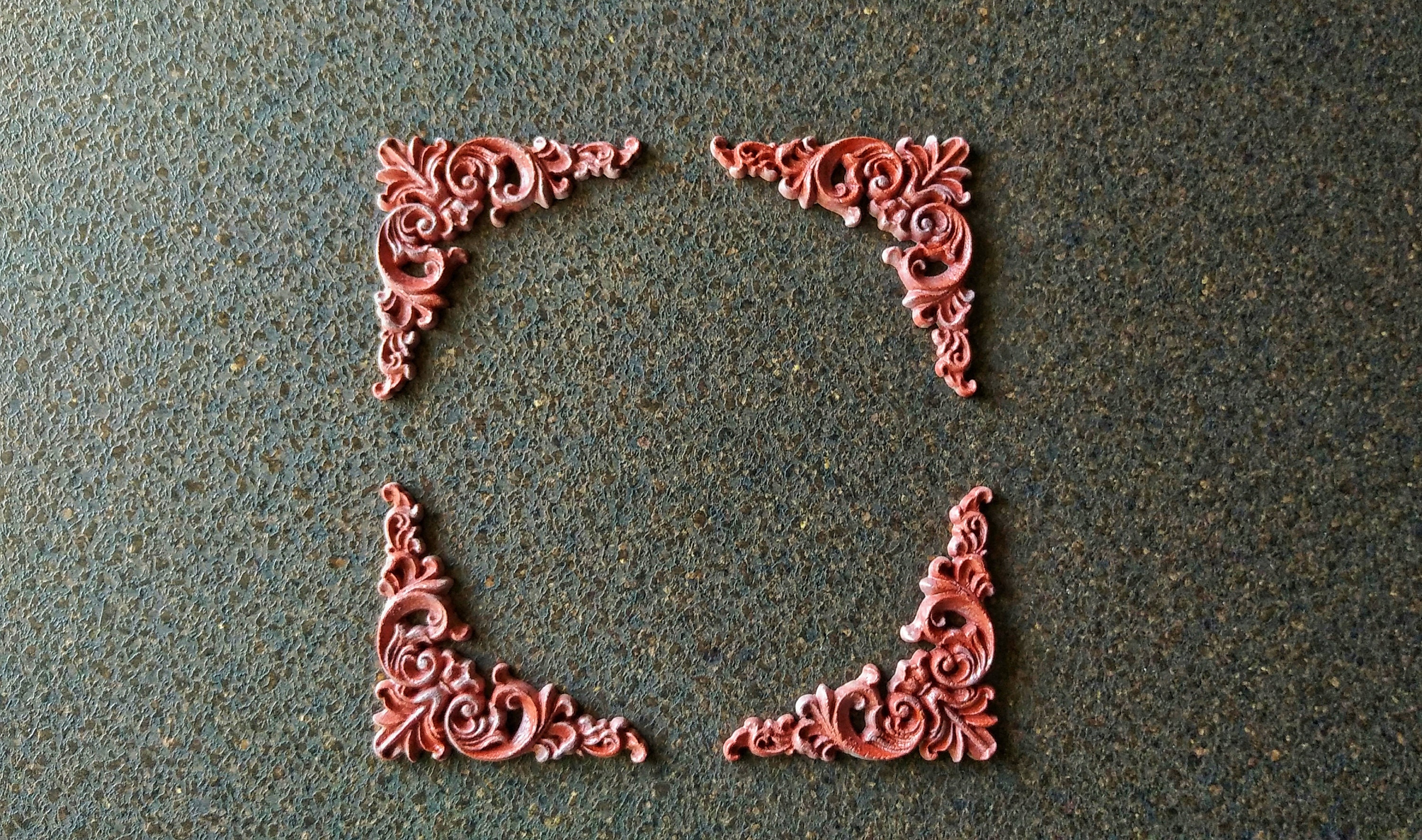 Vintage ornate corners set 3.14 x 3.14 inches (4pcs) ,furniture 3d corners, furniture appliques, resin corners, frame corners