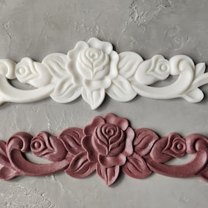 Vintage ornate furniture pediment onlay 11.81 x 3.14 inch, furniture appliques, furniture makeover, antique moldings