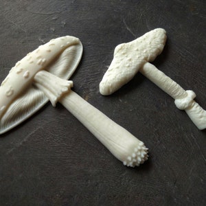 Mushroom resin appliques set (2pcs), furniture moldings, mushrooms onlay, resin moldings, mushrooms decor, furniture embellishment
