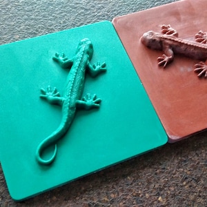 Lizard 3D square tile 3.9in (9.8*9.8cm), vintage tiles, backsplash tiles, textured tiles, antique tiles, Jesmonite decors, resin tile