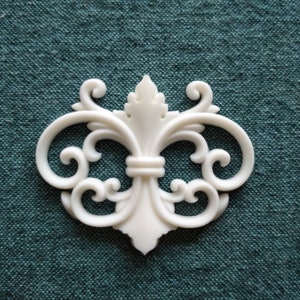 Vintage ornate furniture onlay 2.8 x 2.4 inch, furniture appliques, victorian style, resin mouldings