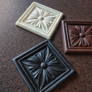 Square decorative overlays 10x10cm (3.85inch) , resin moldings with wood texture, furniture appliques, 3d tiles
