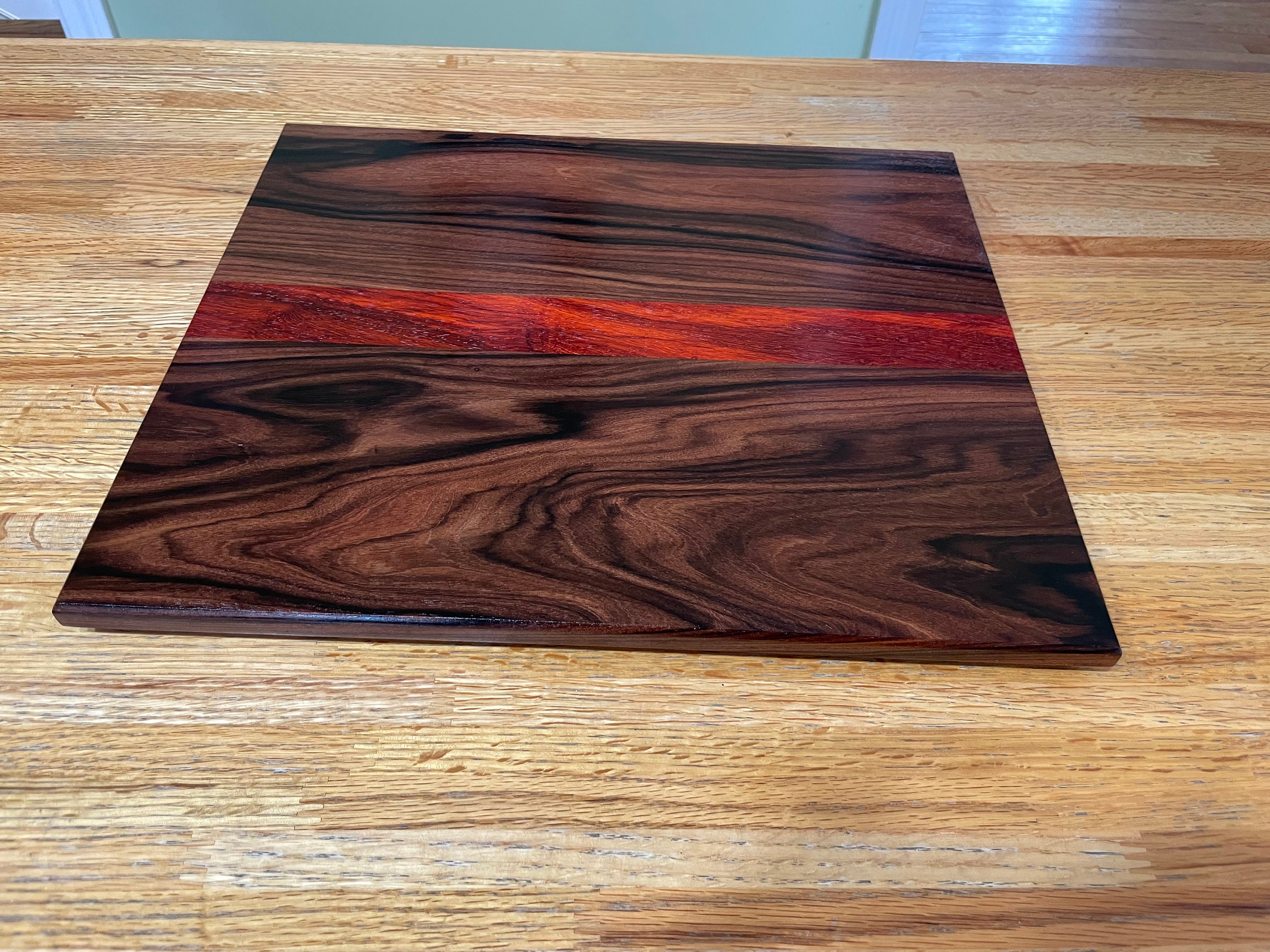 Cutting Board Bolivian Rosewood and African Padauk Wood. Handcrafted