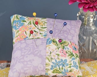 DIGITAL SEWING PATTERN. 4 Patch Liberty pin cushion tutorial pattern beginner friendly.