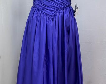 Amazing Vintage Frank Usher Ball Gown, Evening, Special Occasion Dress  1980’s, Purple, Size UK 16, With Labels, Not Worn, Unused .