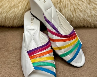 Sandali/scarpe con zeppa vintage da donna di Papillion, Spagna, bianchi con fascette frontali multicolori, pelle, mai indossati - Come nuovi contrassegnati come 8