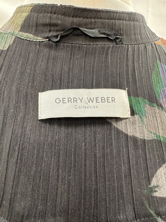 Vintage Gerry Webber Floral Soft Bomber Jacket - image 8