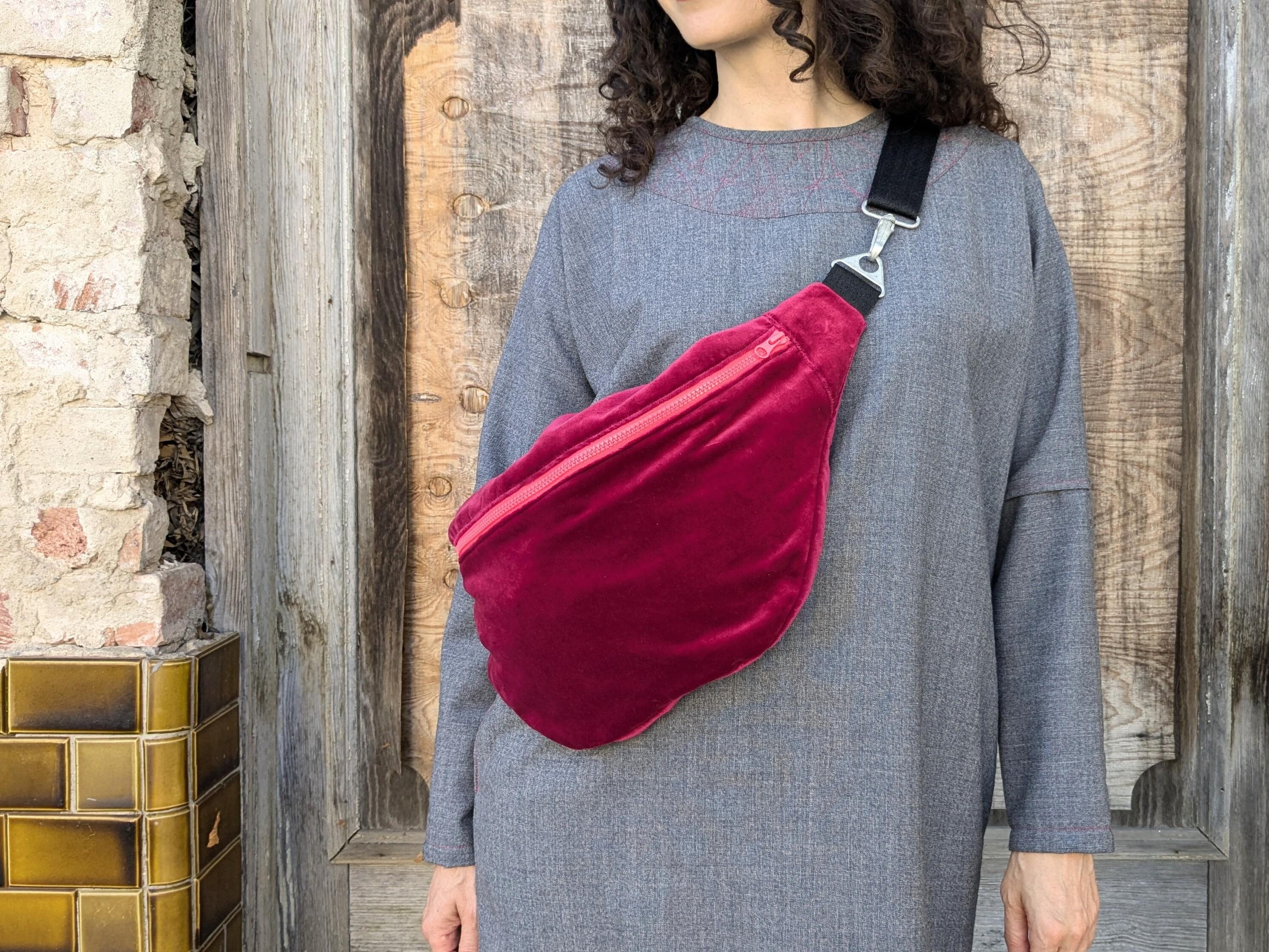XL velvet bum bag | Crossbody bag | Upcycled bag | Large bum bag | Hip bag with interchangeable strap | Shoulder bag