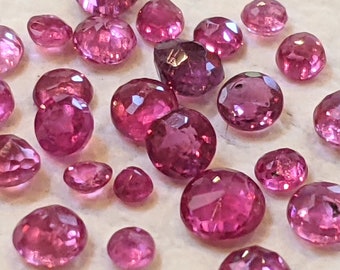 Rubis rouge - Pierres précieuses rondes naturelles en vrac - Pierres à facettes - Cadeau pour elle - Pour la fabrication de bijoux - Tailles assorties - Précieux