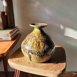 Bill Reid Pottery Vase