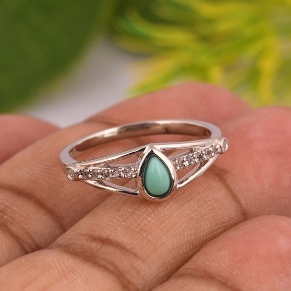 指輪・リング Arizona White Turquoise Ring Hand Made Arizona Turquoise Ring: White Topaz, Sterling Silver Gemstone