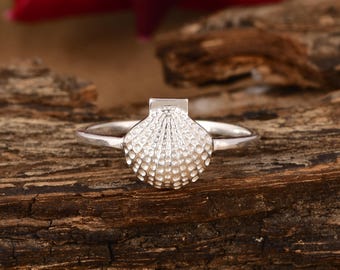 Minimalist Seashell Ring | Dainty Stacking Ring | 925 Silver Summer Jewelry | Beach Inspired Ring | Gift For Women