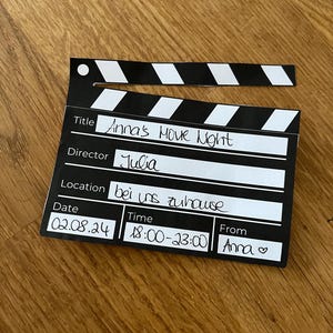 Wydrukuj szablon Karta zaproszenie na urodziny dla dzieci film klaps film noc zaproszenie na przyjęcie urodzinowe kino wieczór w kinie