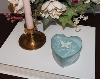 Light Blue Heart Incolay Stone Trinket Treasure Jewelry Box Butterfly/Flowers/Quartz/Agate/Chalcedony/Earth/Hand Crafted/Cameo/Plant/Garden