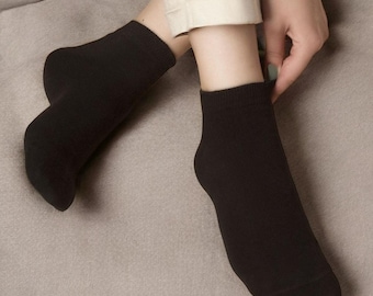 Black Bamboo Ankle Socks: Seamless 6-Pair Set, Gift Box