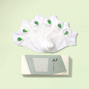 Bamboo Ankle Socks Set: Seamless White Socks | 6-Pairs one Box image 3